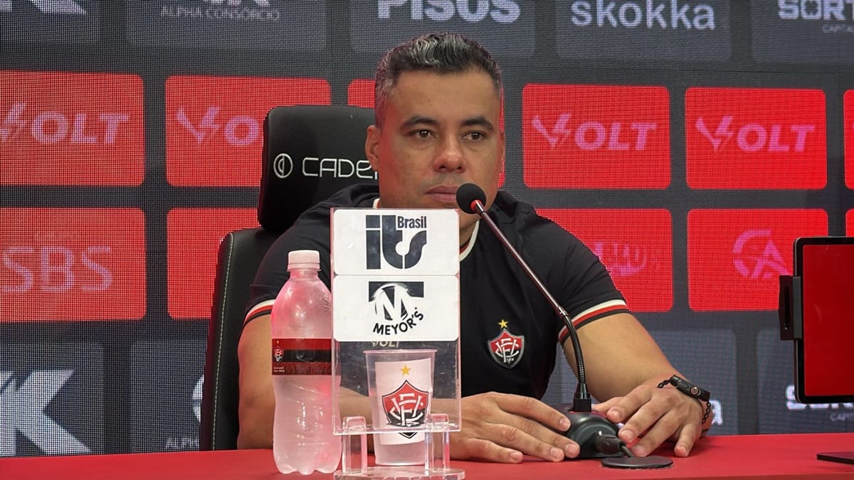 Jair Ventura admite desempenho abaixo do Vitória e projeta decisão com Vasco: "Agora é psicológico"