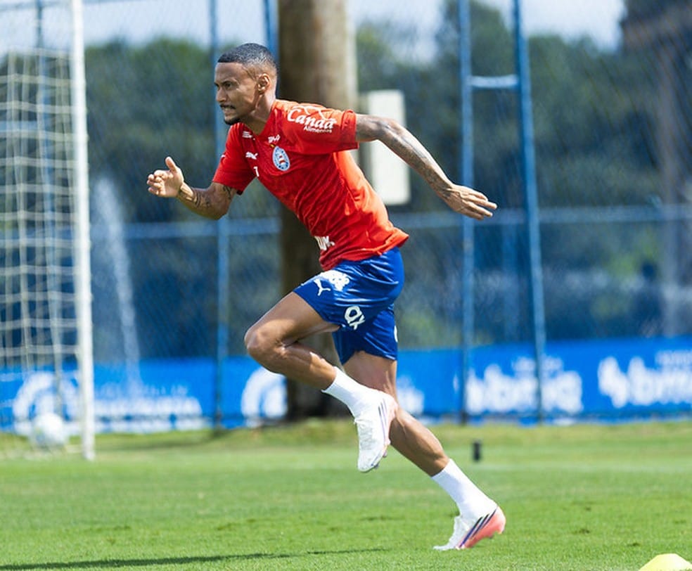Lesão interrompe retomada de Ademir em temporada irregular no Bahia