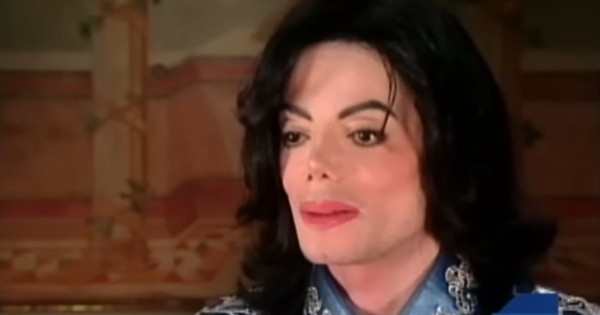 Justiça dos EUA envia acusações contra espólio de Michael Jackson para arbitragem privada
