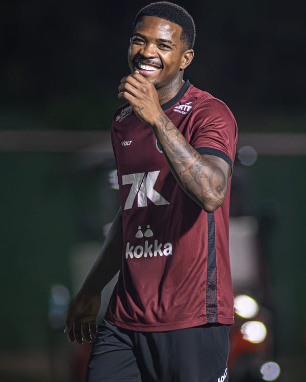 Com Cacá liberado para jogar, veja provável escalação do Vitória para enfrentar o Atlético-MG