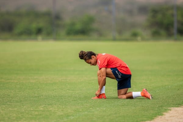 Mulheres de Aço encerram preparação para duelo contra o Corinthians na Fonte Nova