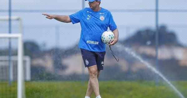 Erick treina normalmente, Juba participa parcialmente e Bahia encerra atividades com bola antes da Chapecoense