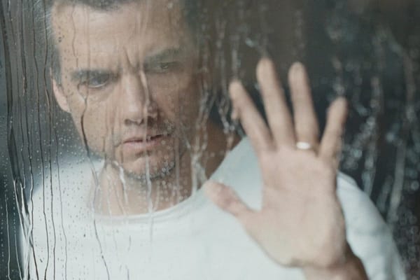 Wagner Moura leva 'A Última Casa' ao topo da Netflix apesar de críticas negativas