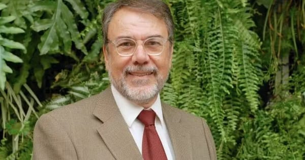 Morre Carlos Monforte, pioneiro do modelo de âncora no telejornalismo brasileiro, aos 77 anos